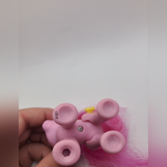 2012 My Little Pony Friendship is Magic Crystal Motion Pinkie Pie G4 MLP Hasbro - Picture 3 of 4